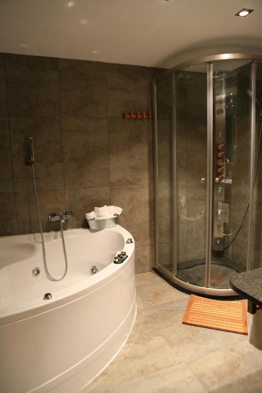 Montaltmar Hotel ซัมบีเซนซ์ เดอ มุนตาล ภายนอก รูปภาพ
