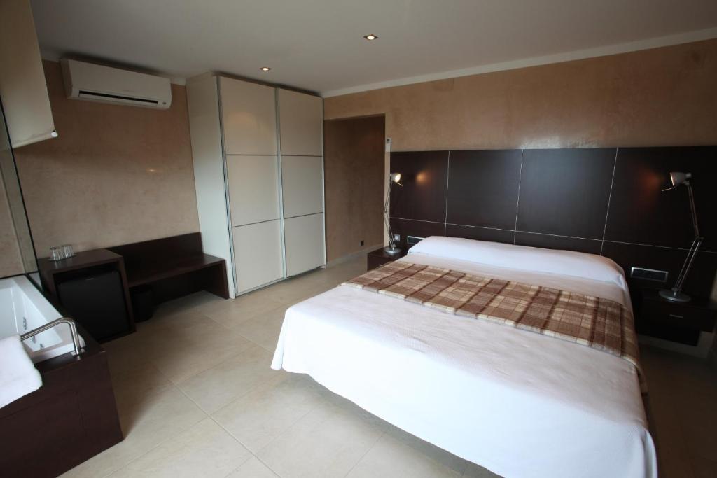Montaltmar Hotel ซัมบีเซนซ์ เดอ มุนตาล ห้อง รูปภาพ